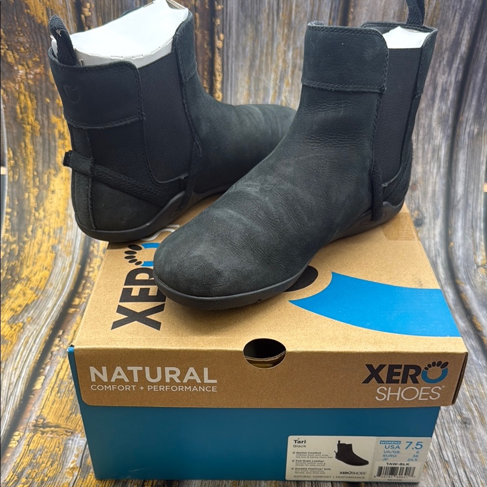 Women’s Tari boots in black sz 7.5